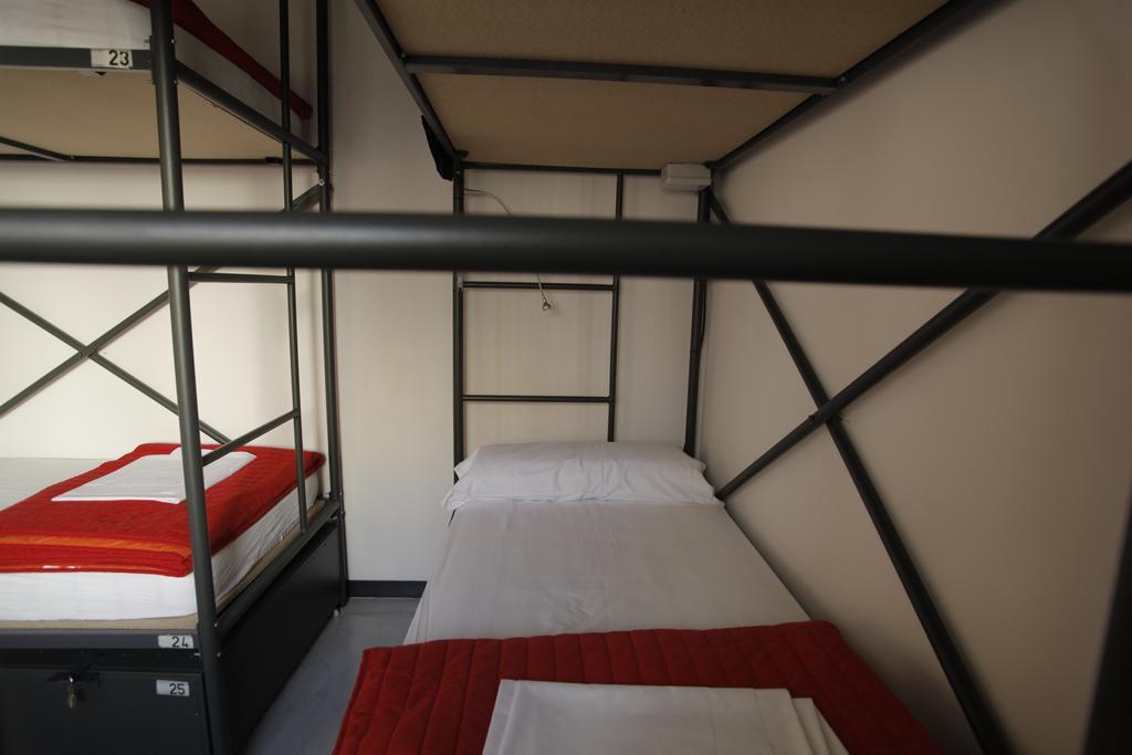 Traveller Box Hostel Sevilla Kültér fotó